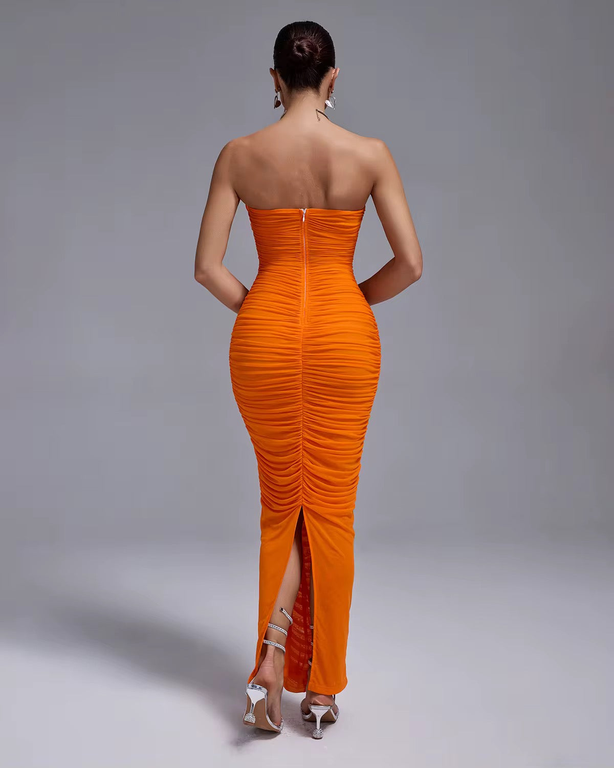 Chic Orange Ribbed Bodycon Dress with Modern Silhouette