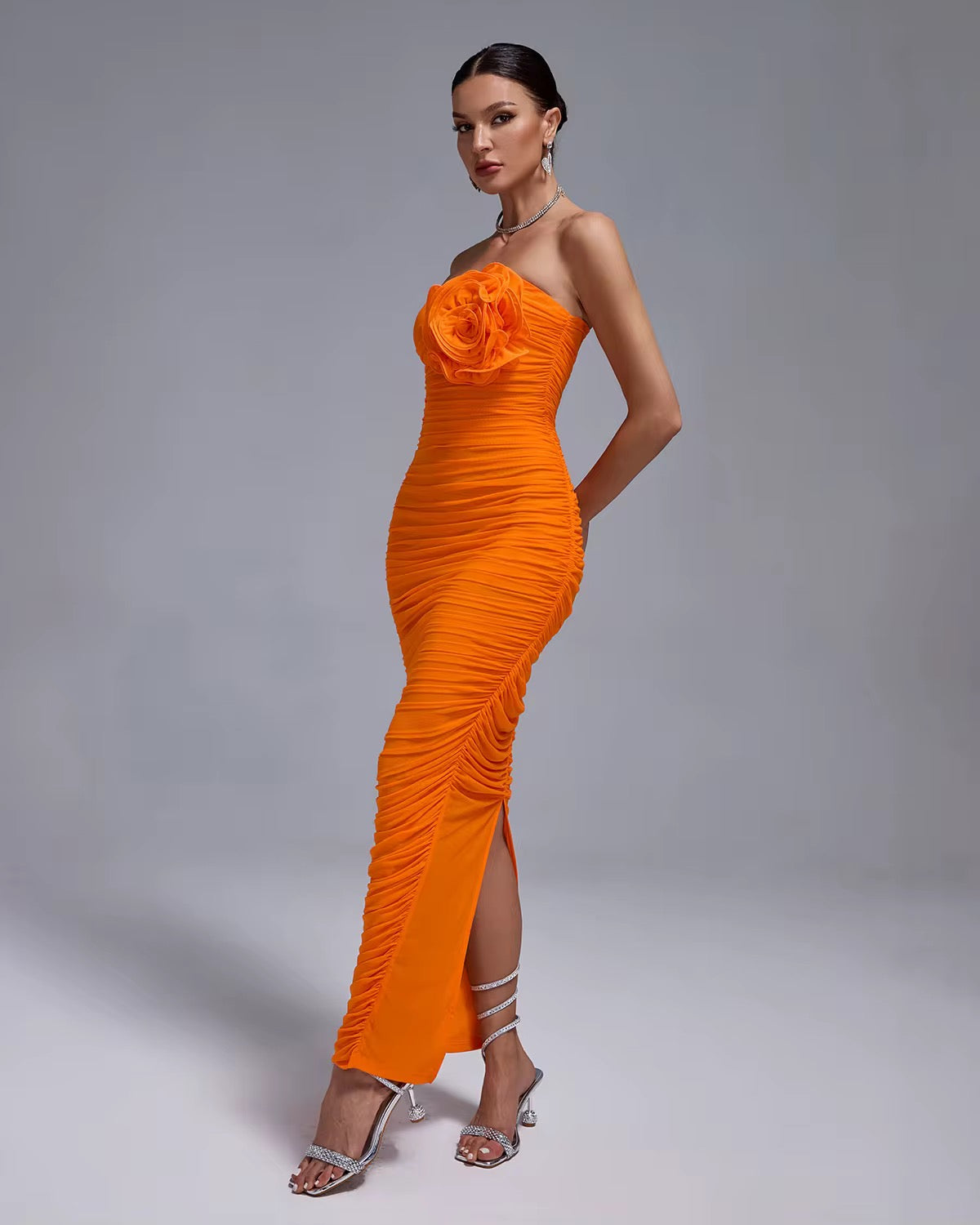 Chic Orange Ribbed Bodycon Dress with Modern Silhouette