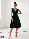 Luxurious Emerald Green Velvet Dress with Tie Shoulders